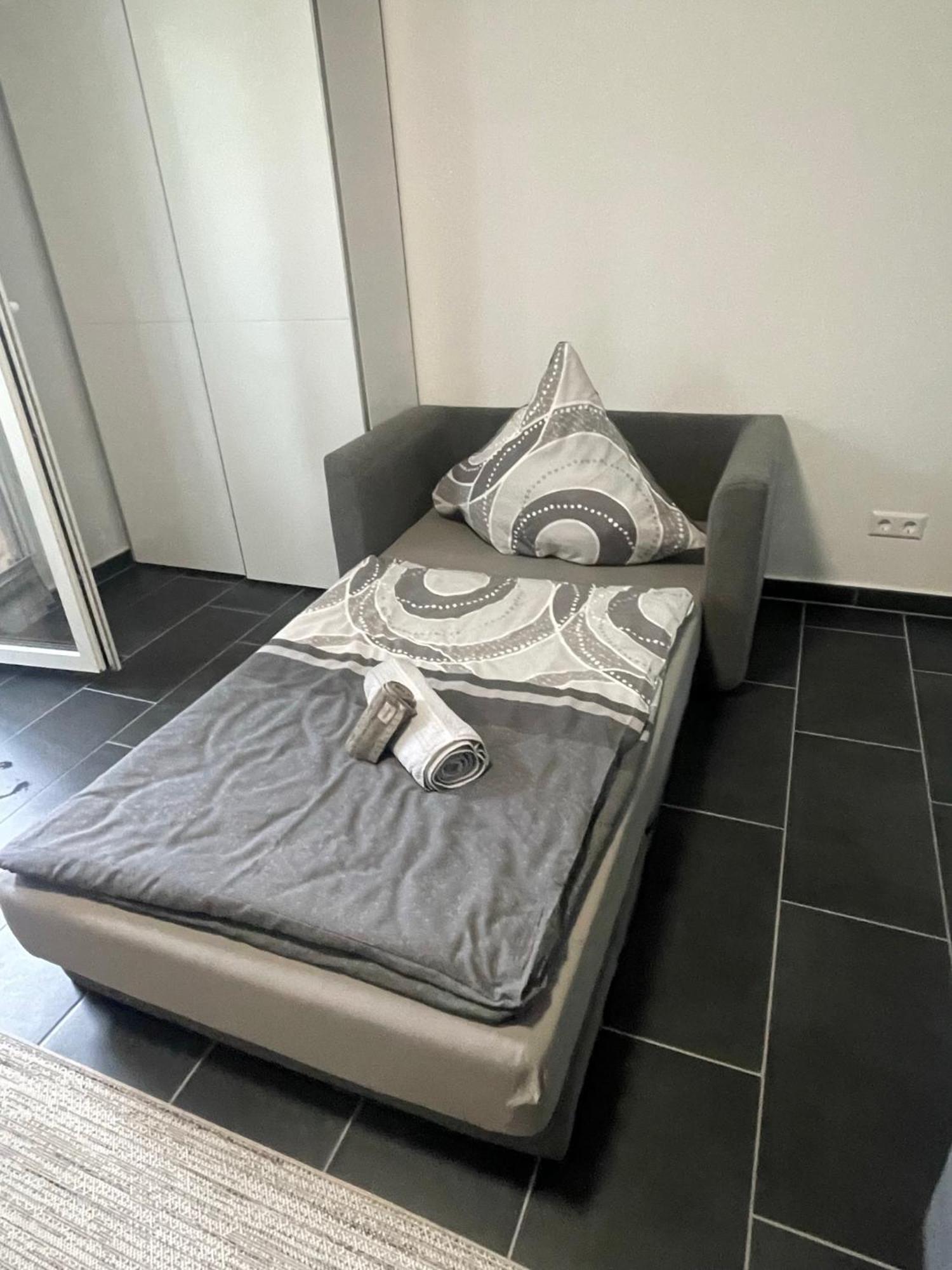 Naehe Hauptbahnhof & Ece-Center, Smart Tv Daire Karlsruhe Dış mekan fotoğraf